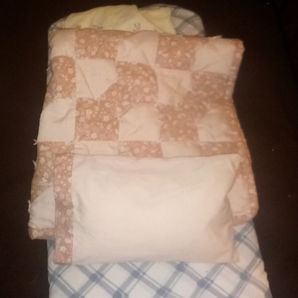 Vtg Wood cradle/crib w/doll - Picture 6 of 10